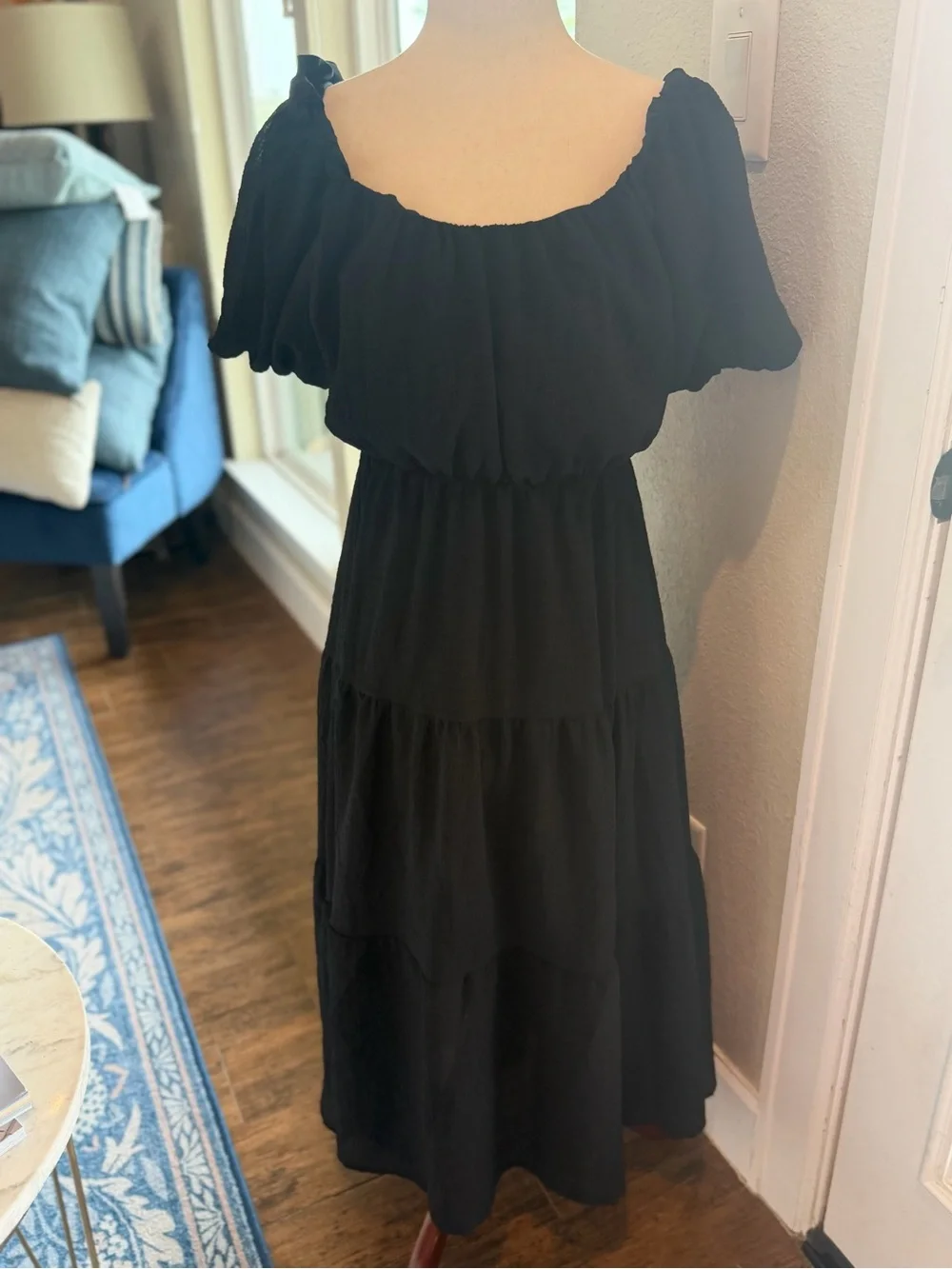 Astr The Label Black Smocked Tiered Midi Dress Small